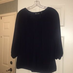 Navy key hole top with banded bottom and sleeves
